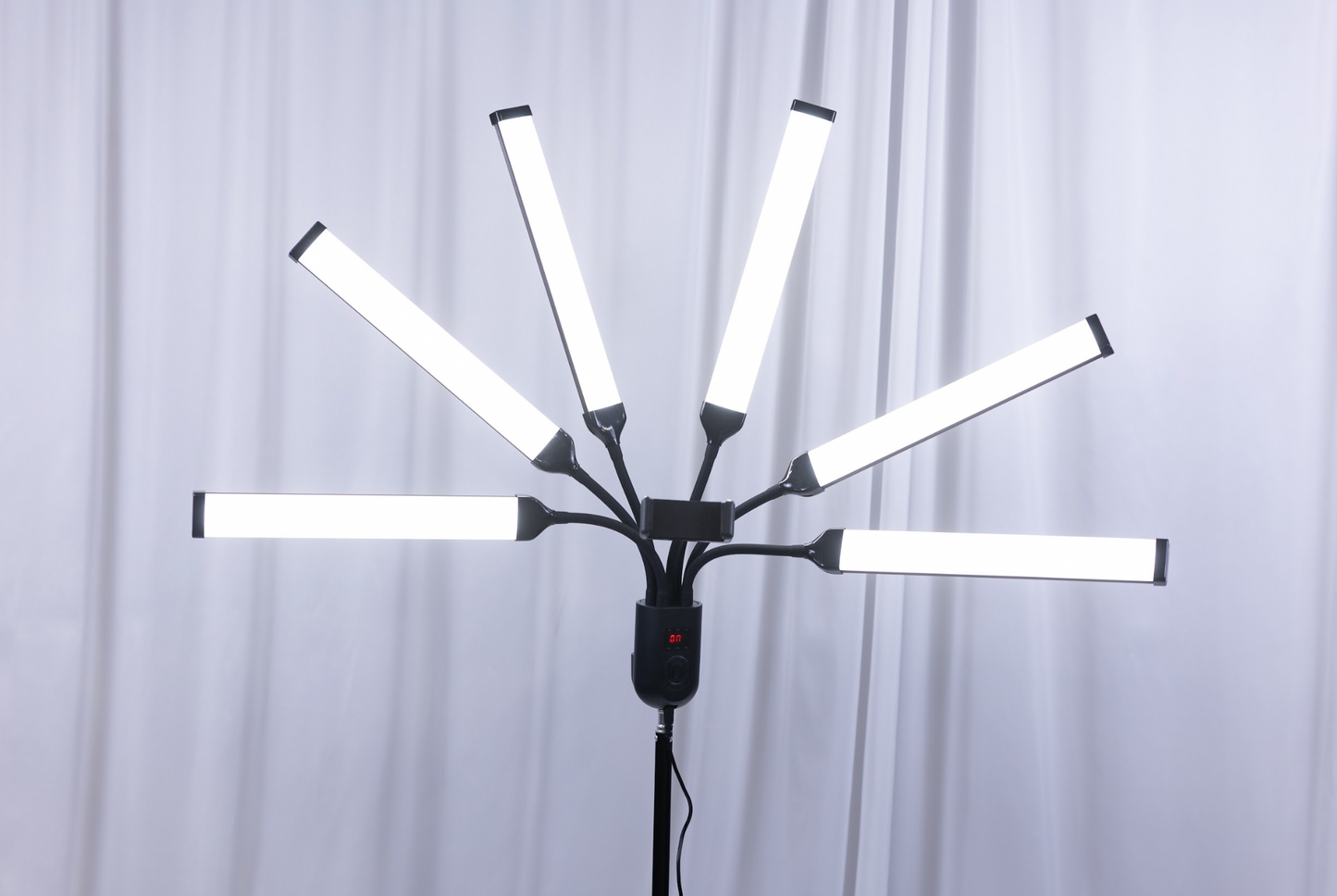 Pret-A-Porter Light Fan